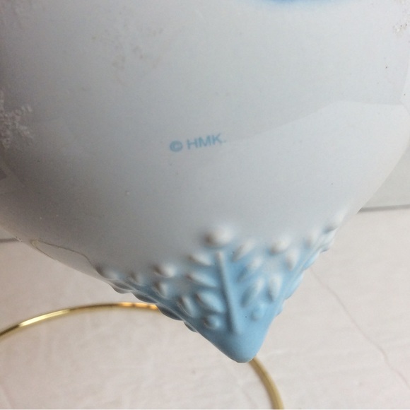 Hallmark Keepsake Ornament Having A Snow Ball Ceramic Tear Drop Penguins 2008 - Picture 3 of 12